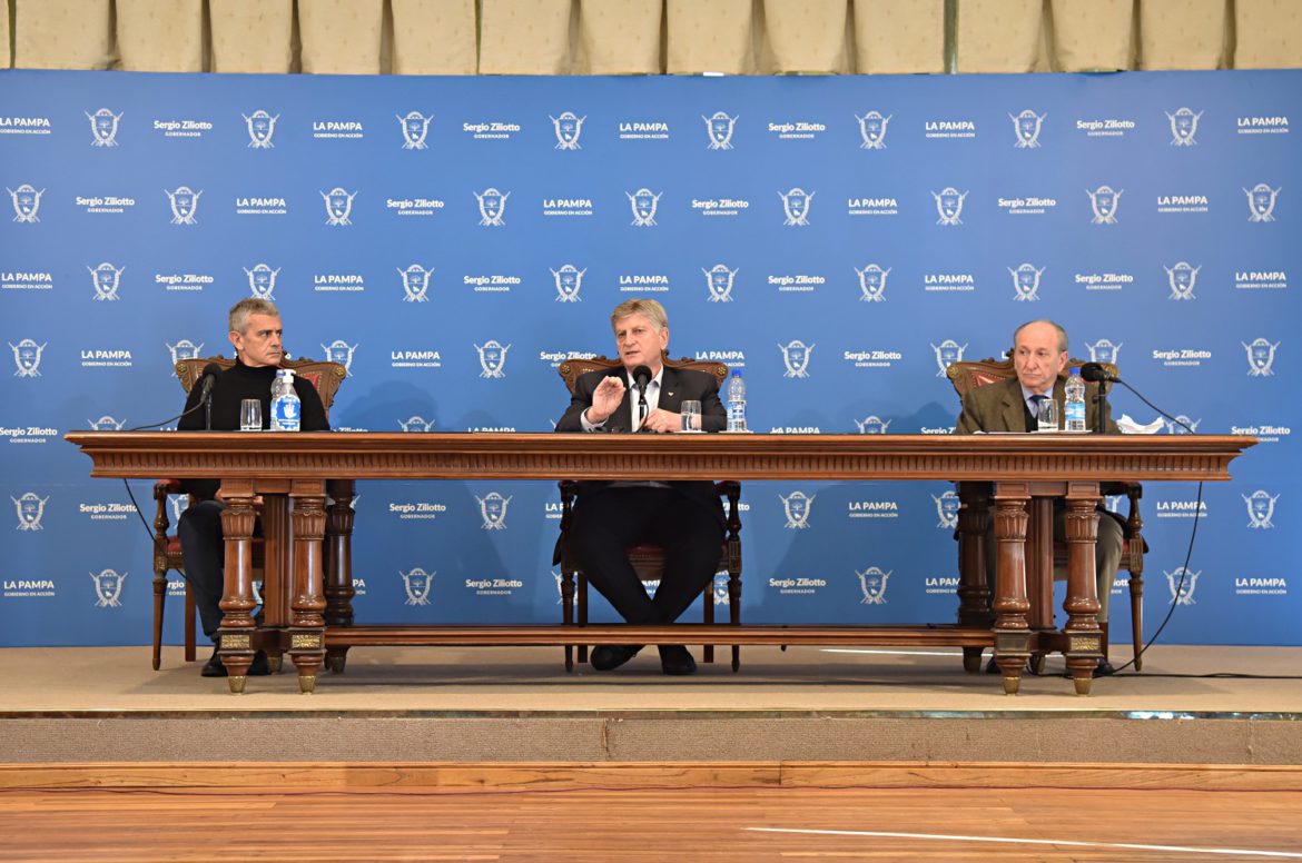 Ziliotto prohibió la circulación en la madrugada y restringió los horarios de encuentros familiares