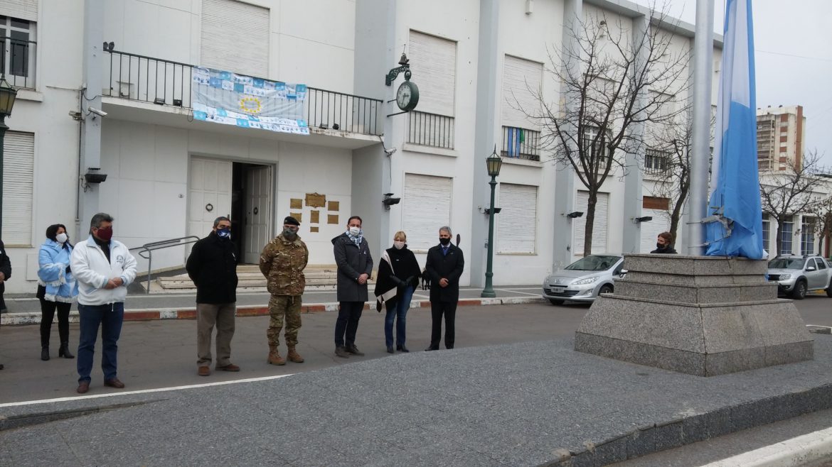 Breve acto en Santa Rosa por el Día de la Independencia