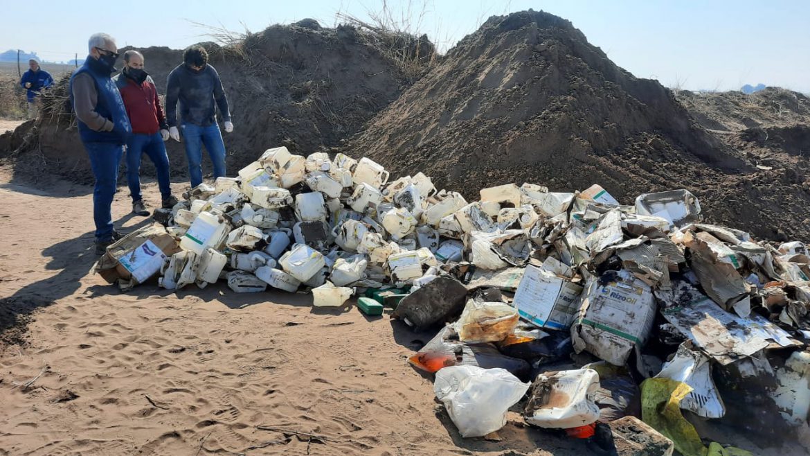 El Gobierno multó a Ferroexpreso con $ 27 millones por enterrar bidones de agrotóxicos