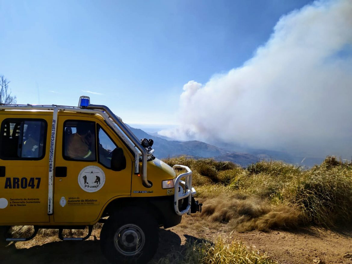 Brigadistas del Parque Lihué Calel combaten incendios en Córdoba y el Delta