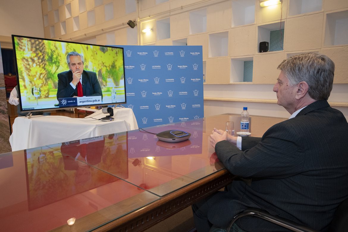 El dilema del PJ provincial: ¿pegarse o no al gobierno nacional?