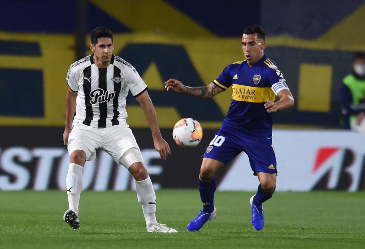 Boca abre su serie de octavos de final ante Inter en Porto Alegre