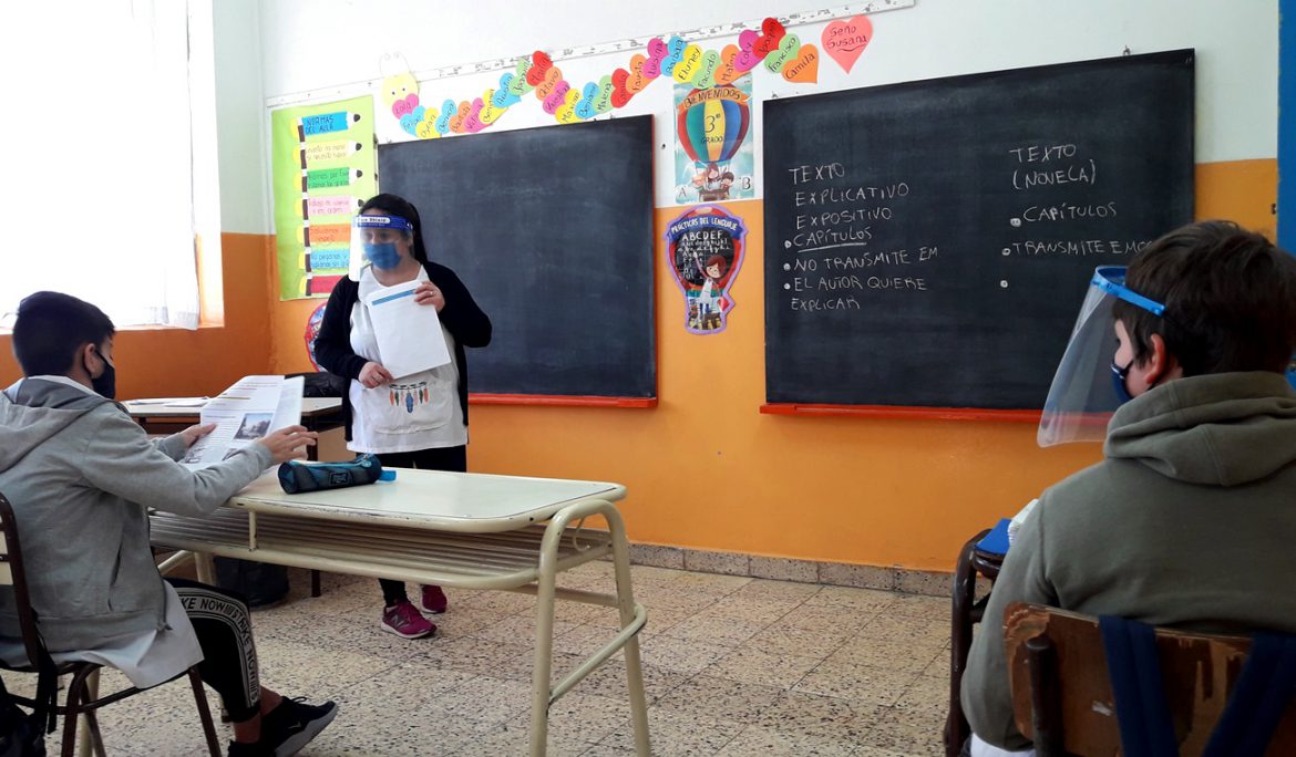 “Si queremos que se inicien clases presenciales, tenemos que extremar cuidados hoy”, dijo Cafiero