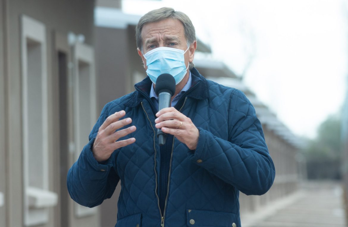 Mendoza no restringe la circulación pese a que su sistema sanitario está al borde del colapso