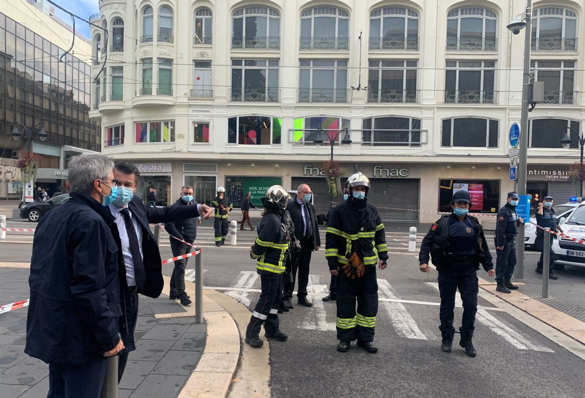 Tres asesinados en un acto terrorista en una iglesia en Francia