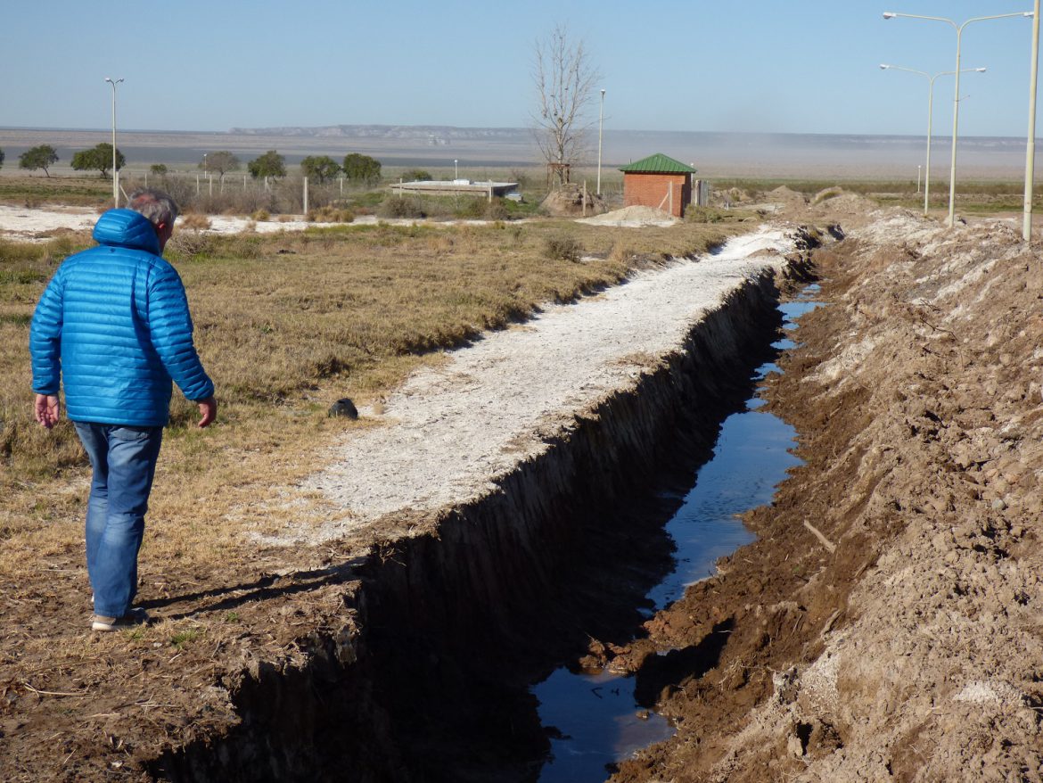 Problemas en Casa de Piedra: riego de viñedos provocó un aumento de las napas