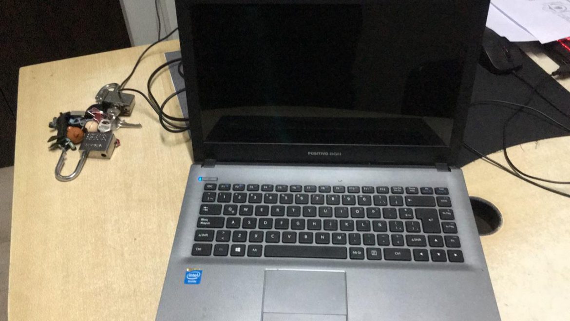 Robó una notebook y lo detuvieron cuando intentaba venderla