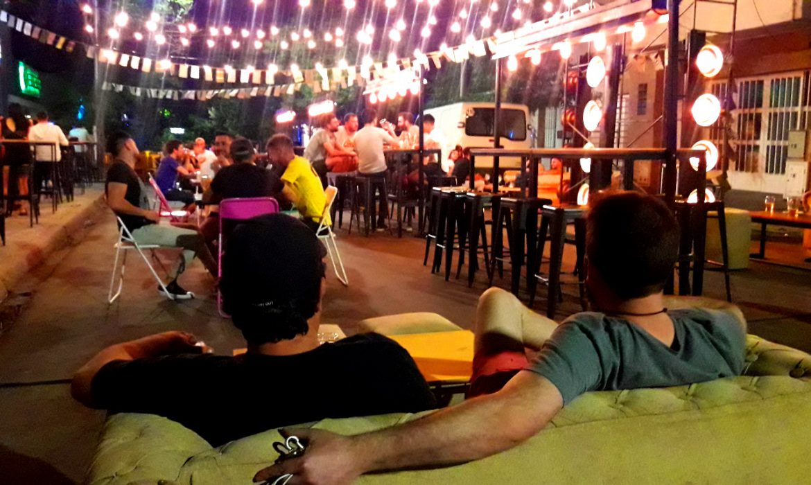 Ya funcionan en Santa Rosa los corredores gastronómicos