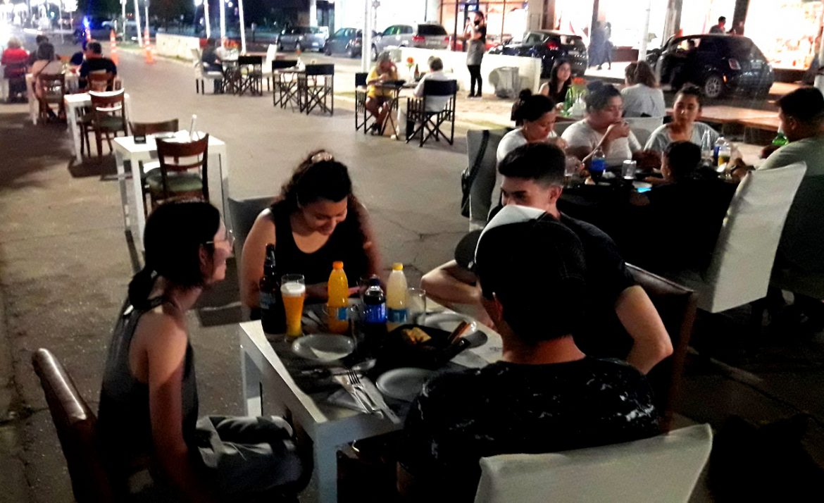 Gastronómicos dicen que la caída del consumo en Santa Rosa es “notoria” y que la actividad mermó un 35%