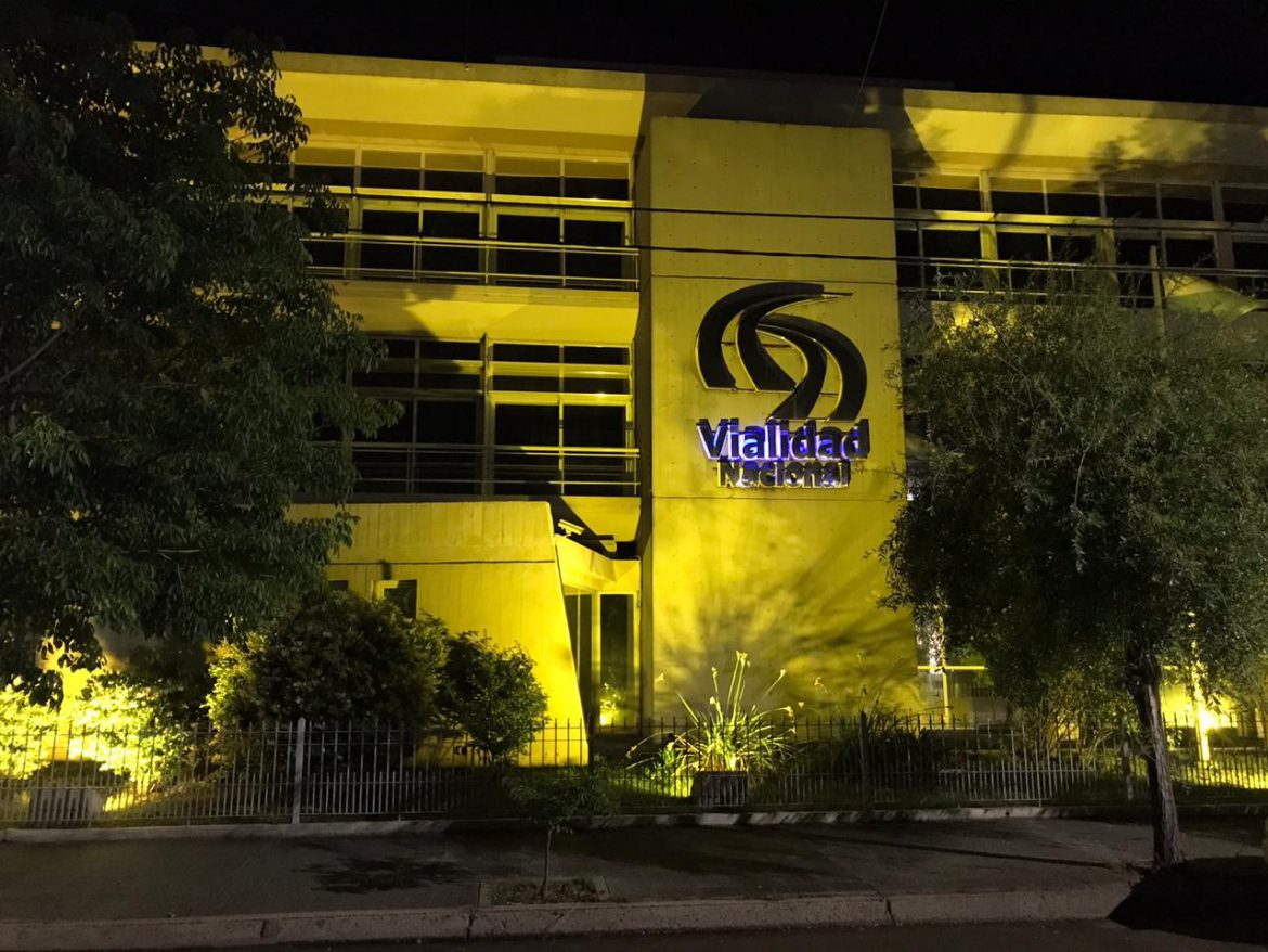 Edificios iluminados, en recuerdo a las víctimas de siniestros viales