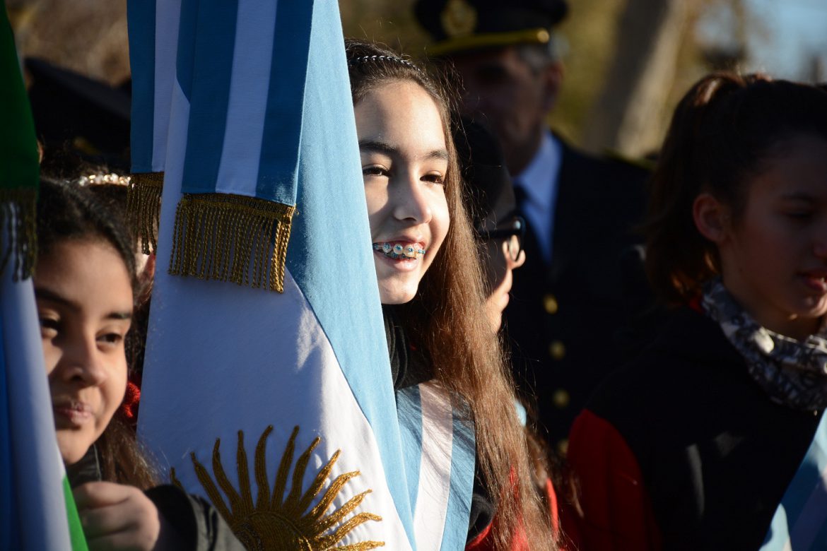 El PS respalda el fin de la prioridad de abanderados para ingresar a una escuela