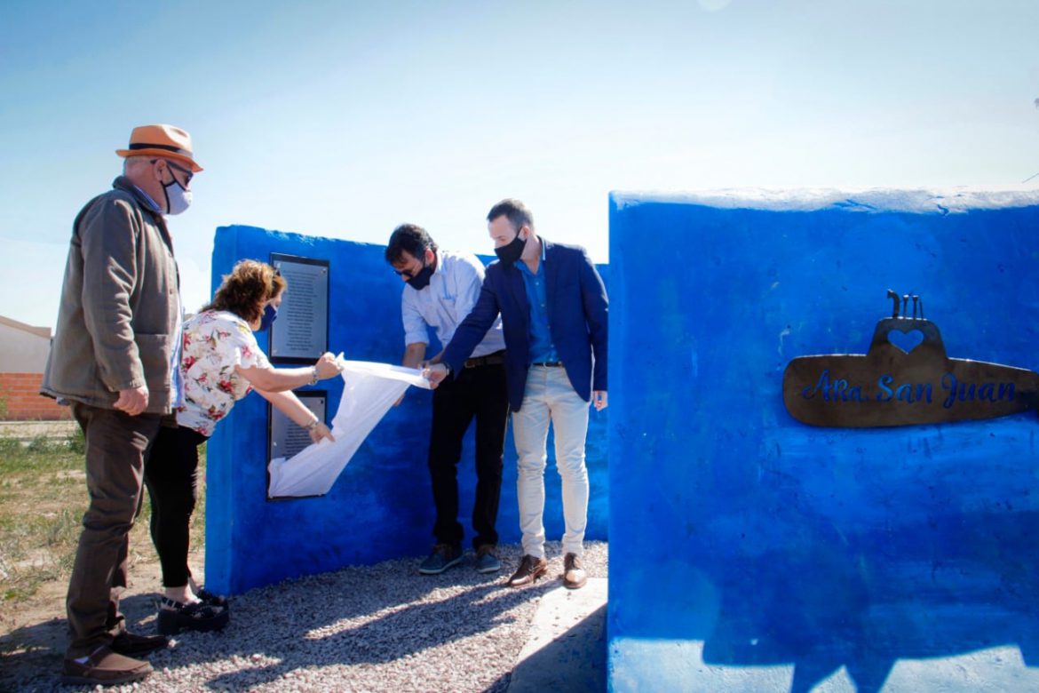 Los 44 tripulantes del ARA San Juan fueron homenajeados en Santa Rosa