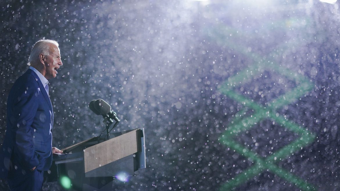 Biden encabeza el recuento mientras ambos candidatos auguran su victoria