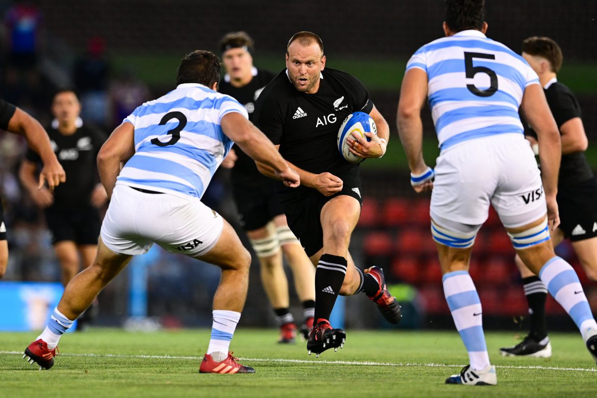 Los Pumas fueron apabullados por los All Blacks