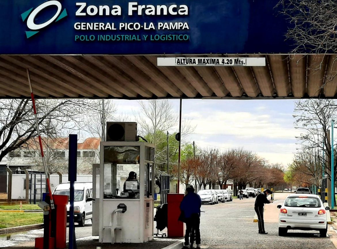 Lecciones de un menemista a Milei y Ravier por los bajos impuestos de la ZF de Pico: “Me ocupé yo”, dice Solé