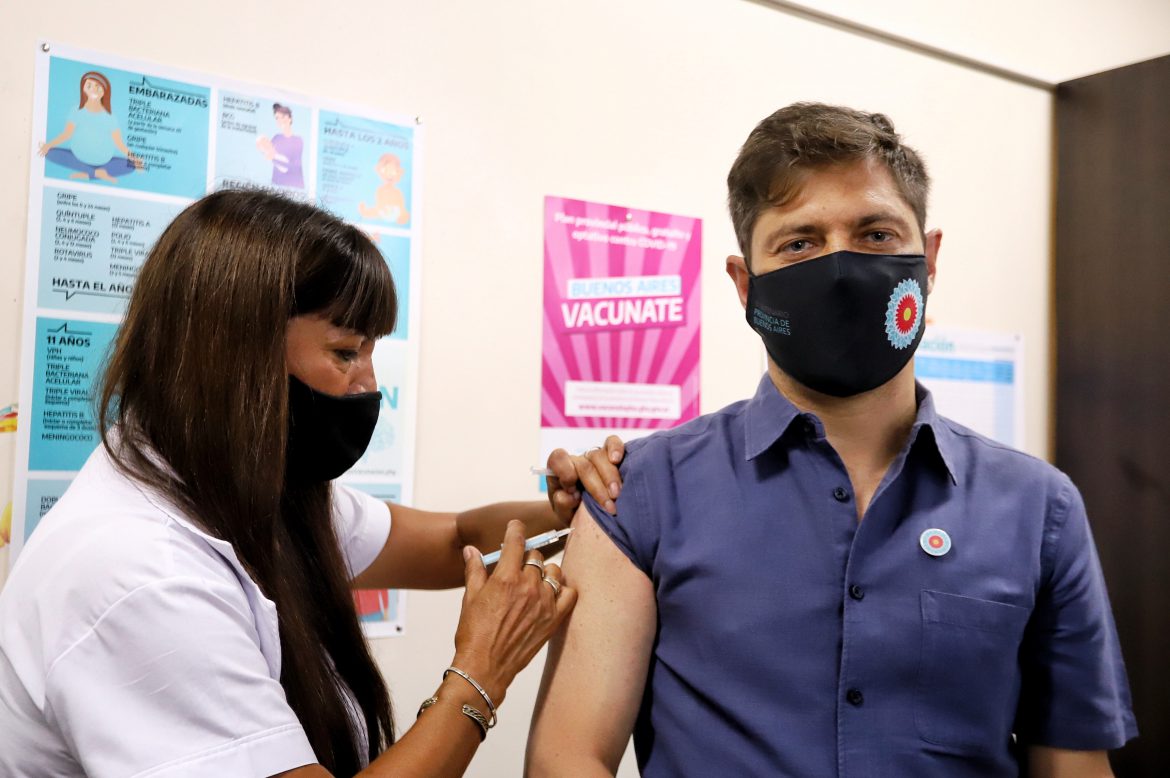 En Buenos Aires, el personal de salud vacunado y sin síntomas no deberá aislarse ante contacto estrecho