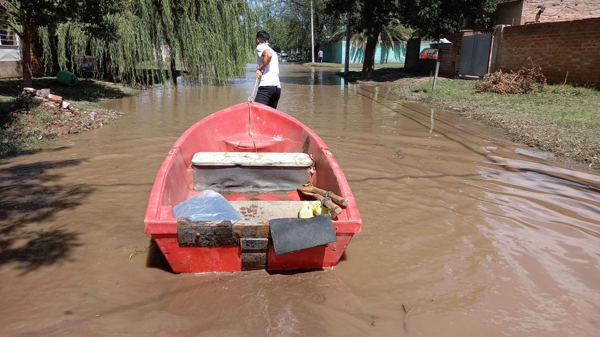 Santa Rosa y el viejo problema de las inundaciones: hay cien evacuados