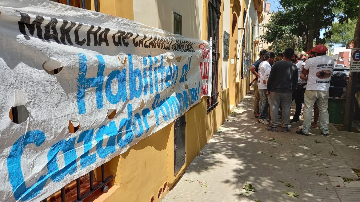 Asociación de cazadores reclamó por el vareo de perros