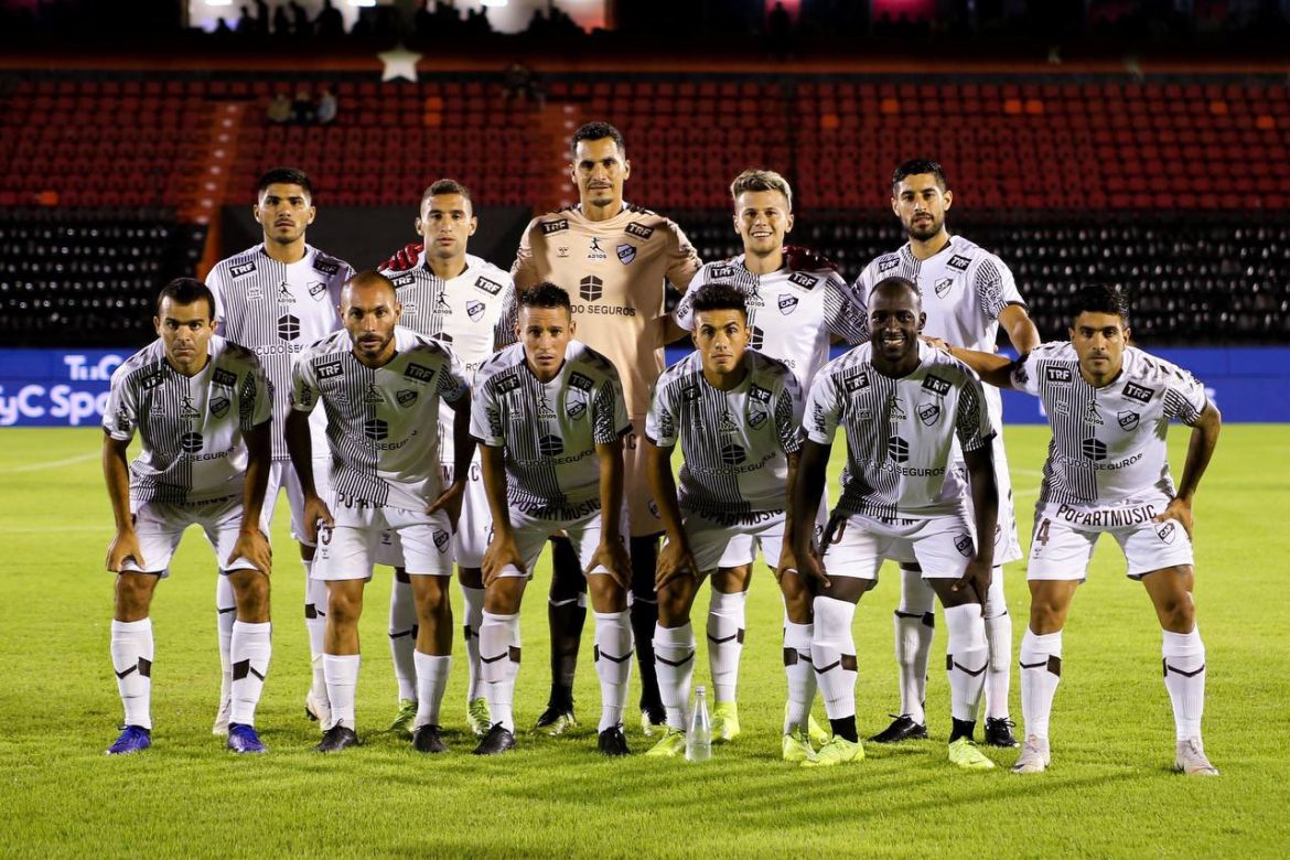 Platense volvió a Primera tras vencer a Estudiantes de Río Cuarto en penales