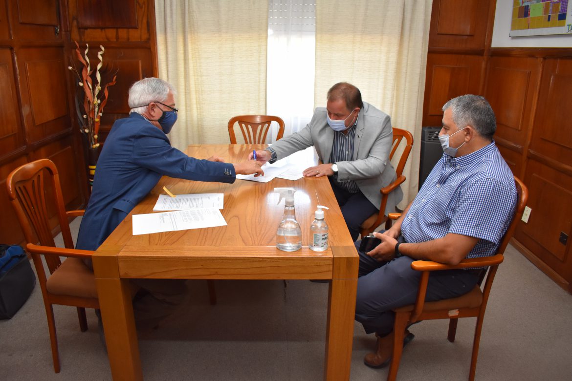 Toay: intendente entregó nota de centros tradicionalistas a Pedehontaá