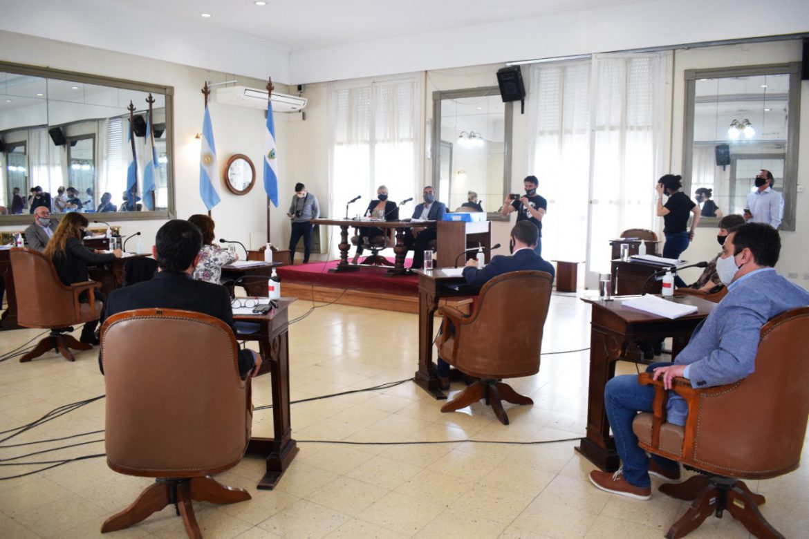 Sesiona el concejo de Santa Rosa