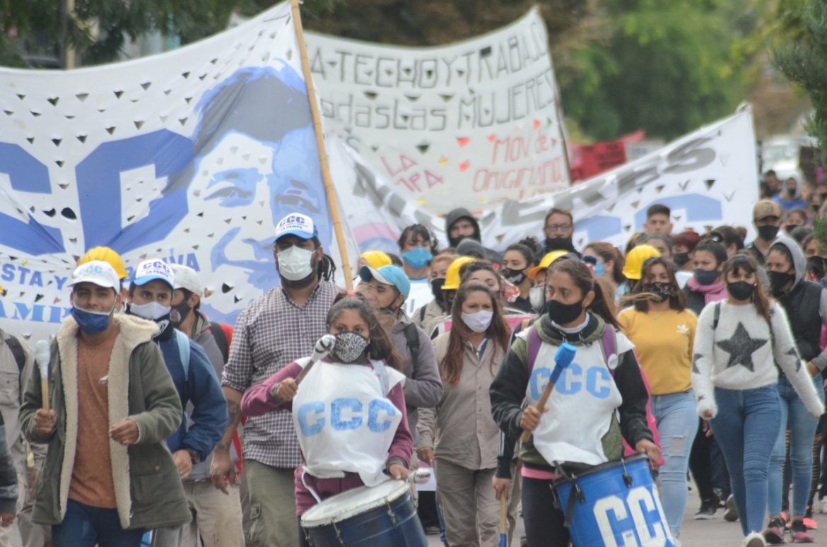 Organizaciones sociales marcharon en Santa Rosa