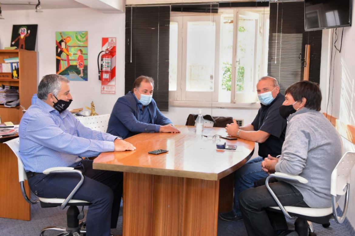 Camioneros pidió incluir a recolectores y barrenderos en la vacunación