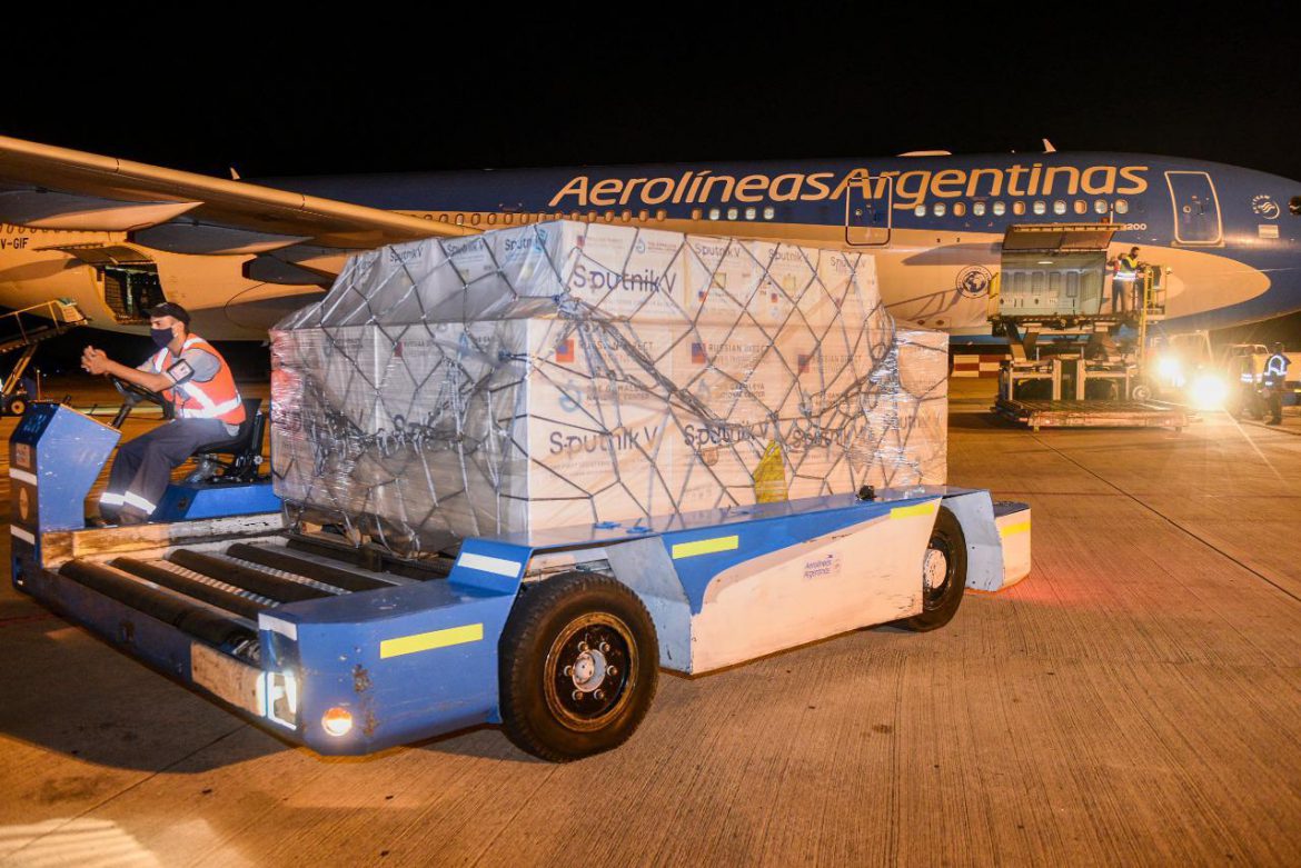 Llegaron otras 800 mil Sputnik y La Pampa recibirá unas 6 mil para ampliar la edad de vacunación