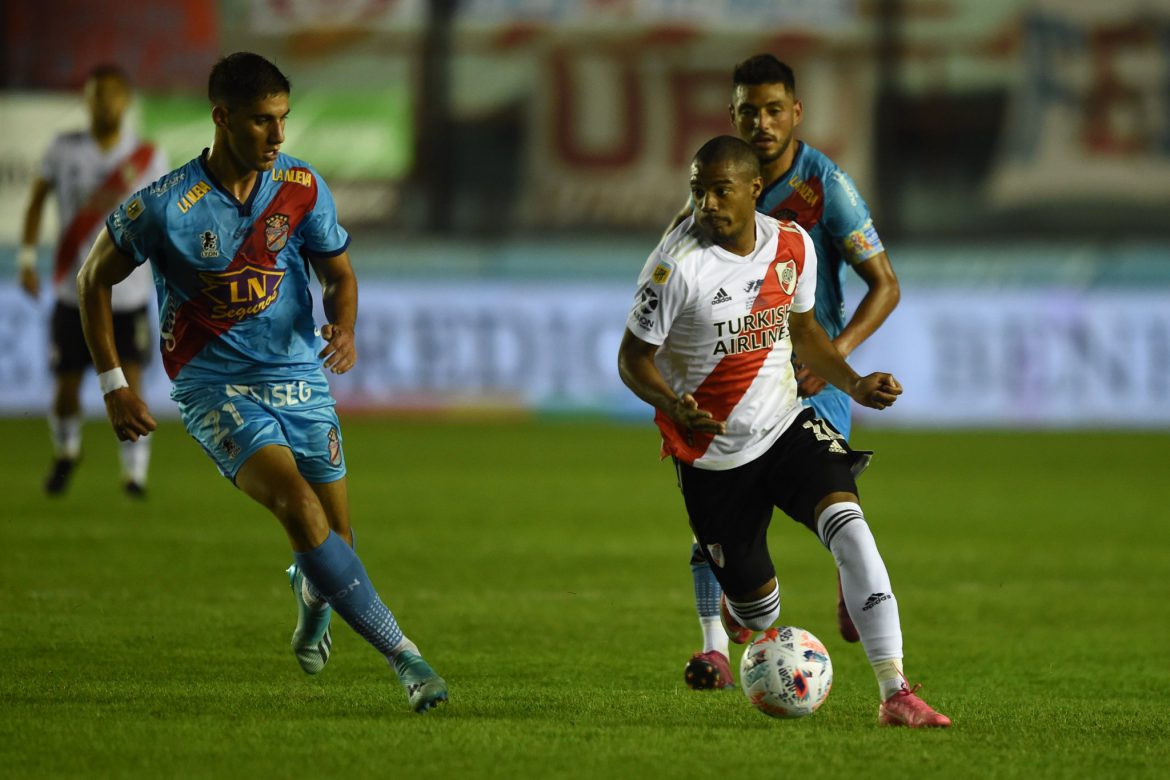 River careció de ideas y no pudo con Arsenal en Sarandí
