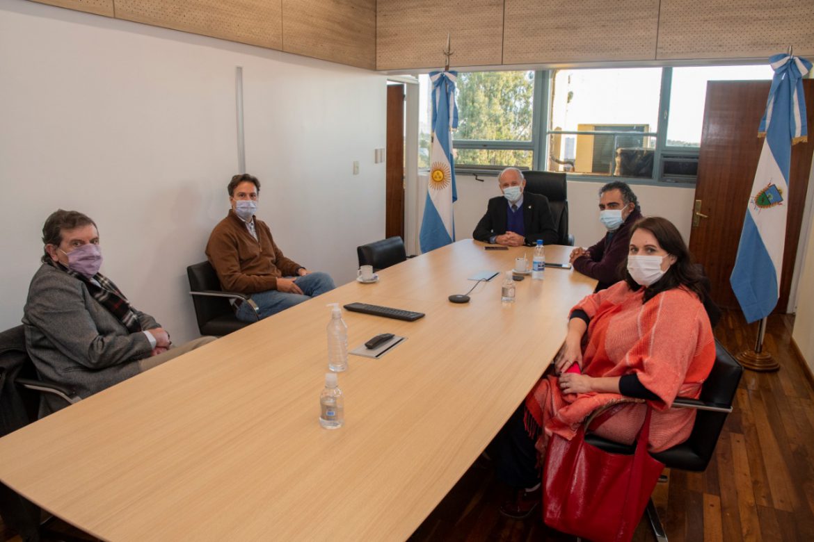 Colegio Médico y Provincia acuerdan “trabajo mancomunado” para afrontar la segunda ola de la pandemia
