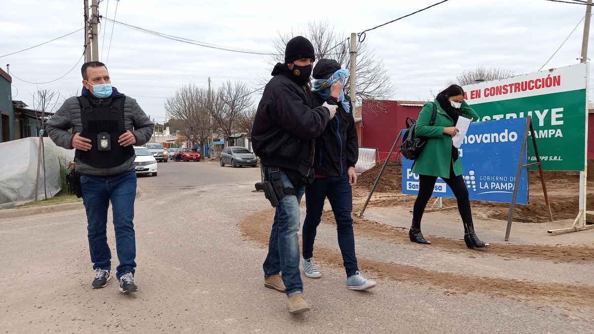 Quién es y cómo hicieron el barrido de 50 cámaras para dar con el de la amenaza de bomba