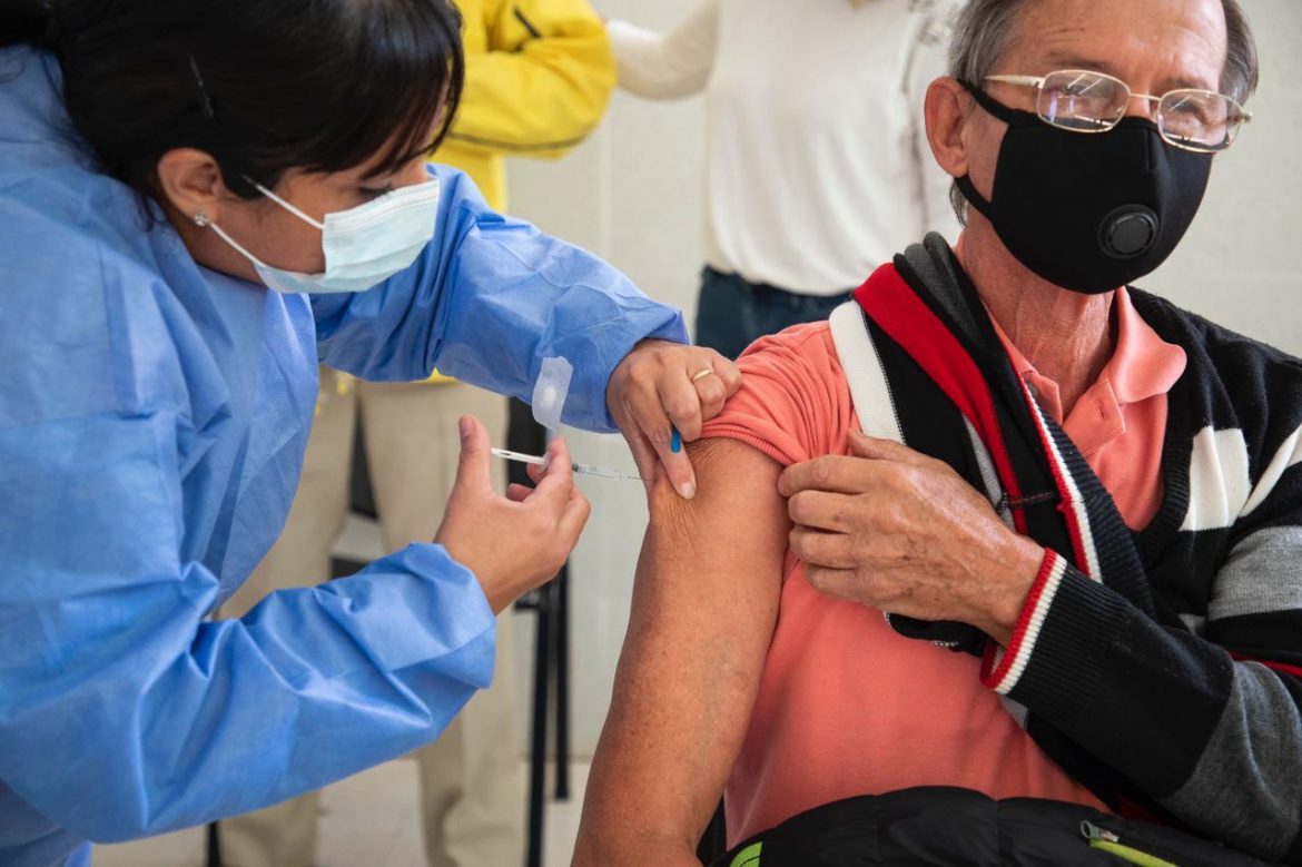 La Pampa quiere tener vacunada a toda la población de riesgo en una semana