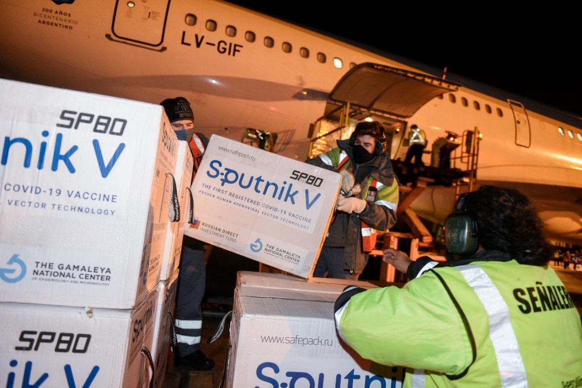 Llegaron 350 mil dosis del componente dos de la Sputnik