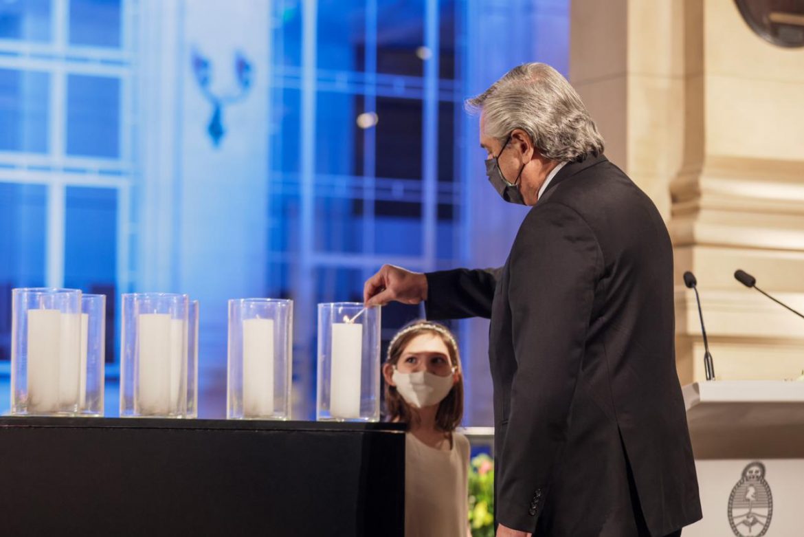 Alberto y los gobernadores homenajearon a los fallecidos por el covid en Argentina