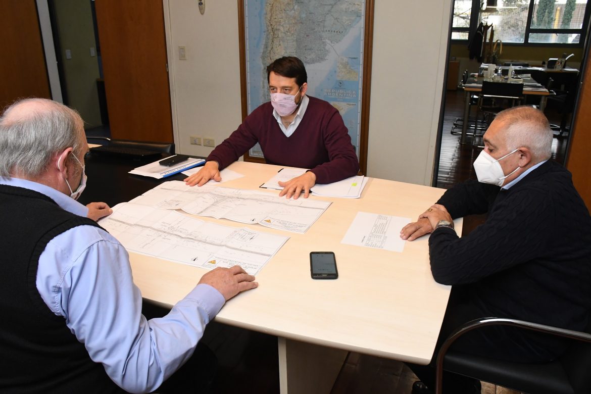 El gobierno provincial anunció obras de pavimento para cinco localidades