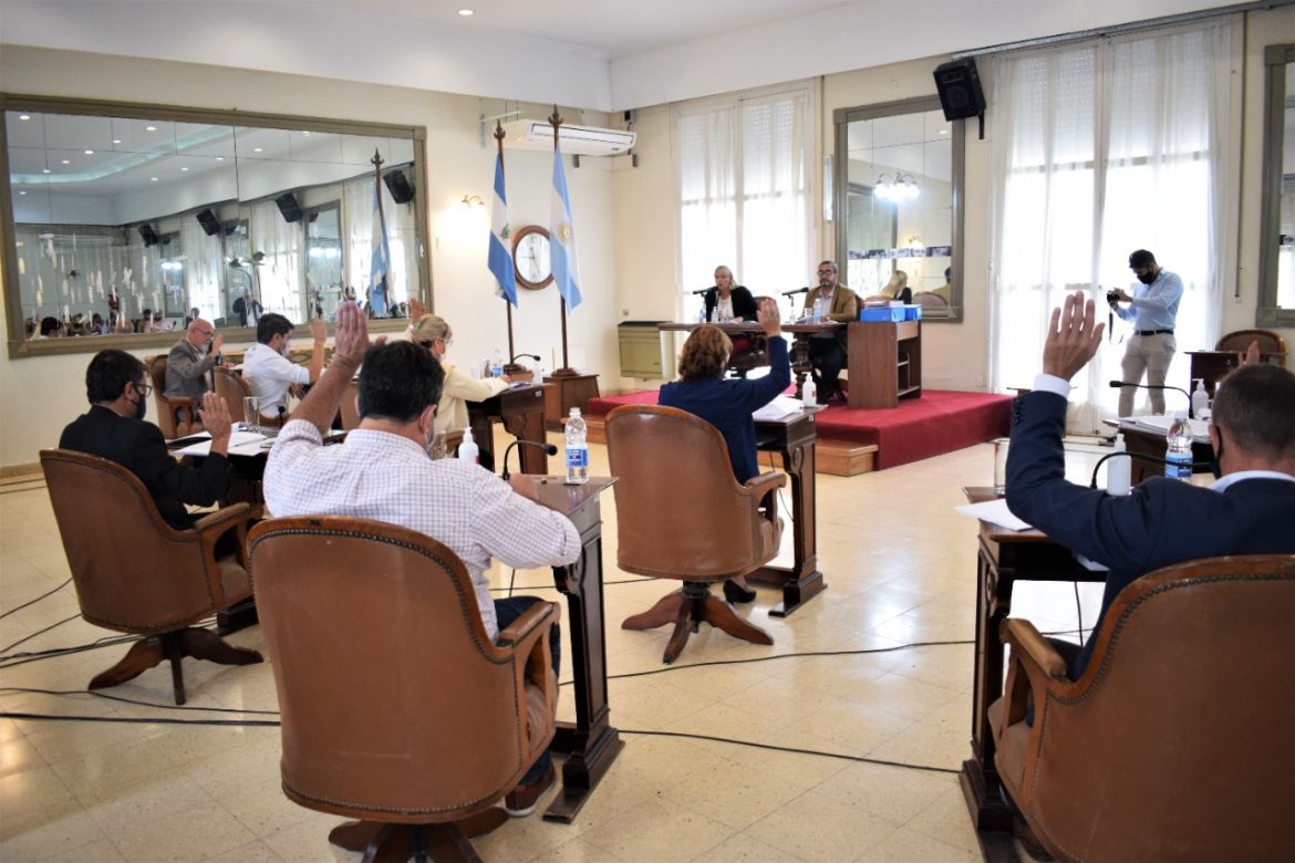 El concejo aprobó suba de 18,75% en la tarifa de taxis de Santa Rosa