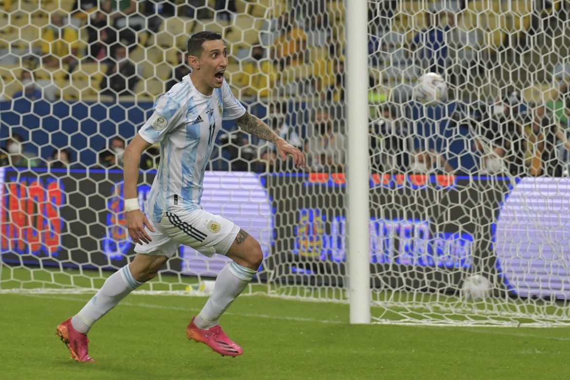 Di María: «Soñamos tanto con esto y peleamos por conseguirlo»