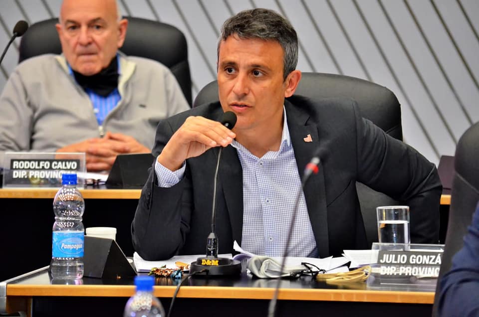 “Tato” González fustigó a los tres legisladores pampeanos que votaron en contra del Presupuesto 2022