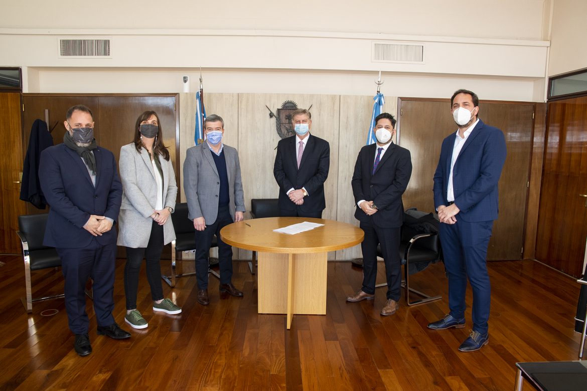 Aeropuertos Argentina 2000 cedió a la Provincia 9 hectáreas para deportes y recreación