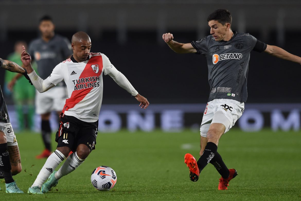 Libertadores: con gol de «Nacho» Fernández, River perdió ante Atlético Mineiro