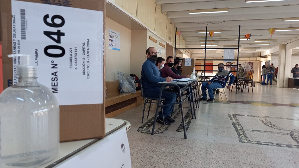 Abrieron las escuelas y empezaron las PASO en La Pampa