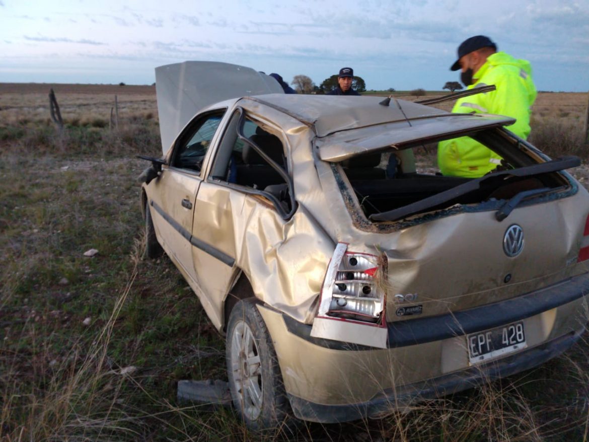 En un vuelco murió un joven de 27 años de Jacinto Arauz