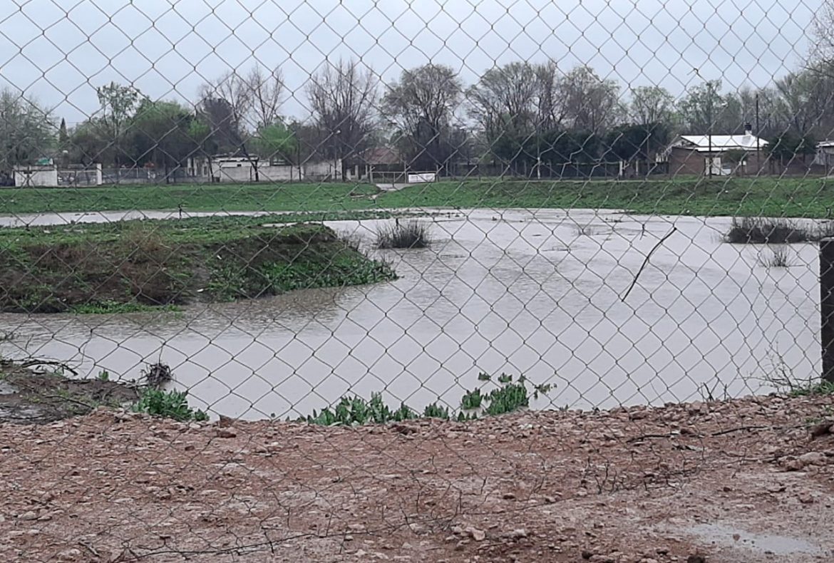 Los cuencos de Santa Rosa, por ahora, sin problemas para almacenar el agua de lluvia