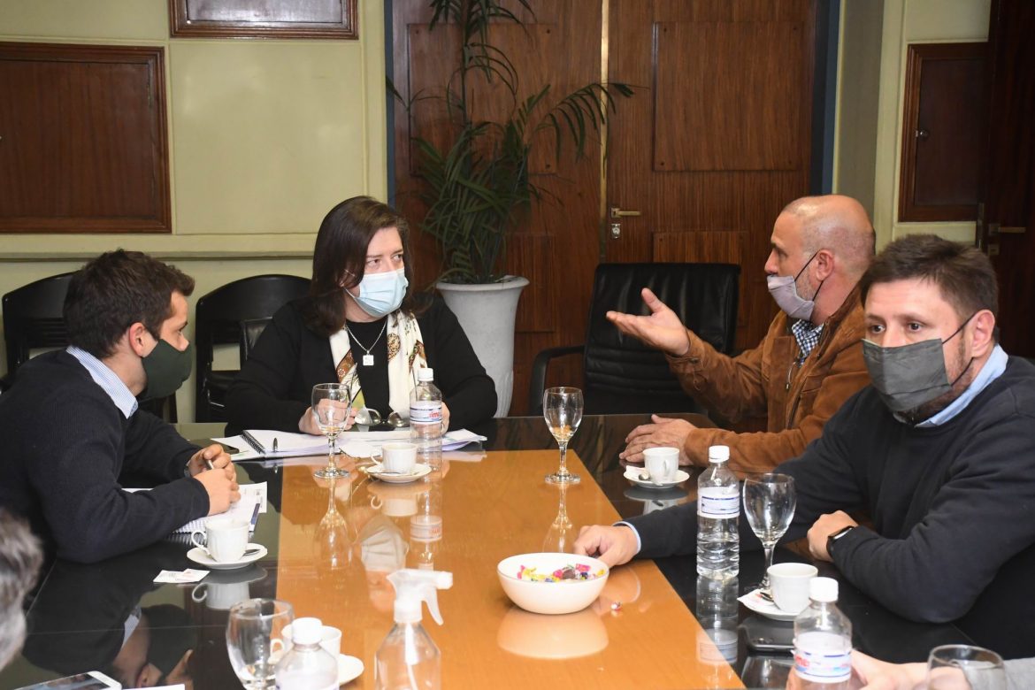 Ministra de la Producción se reunió con referentes de la industria pampeana