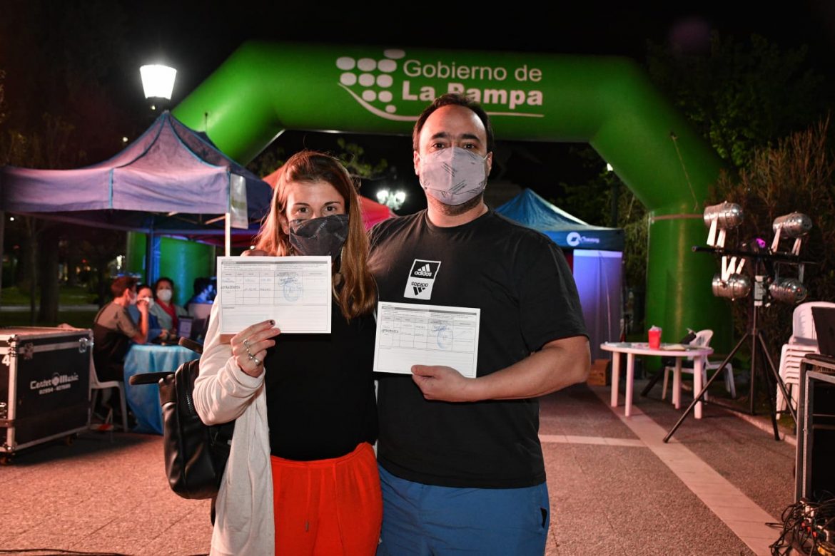 El 60% de los argentinos ya completó su esquema de vacunación contra el Covid