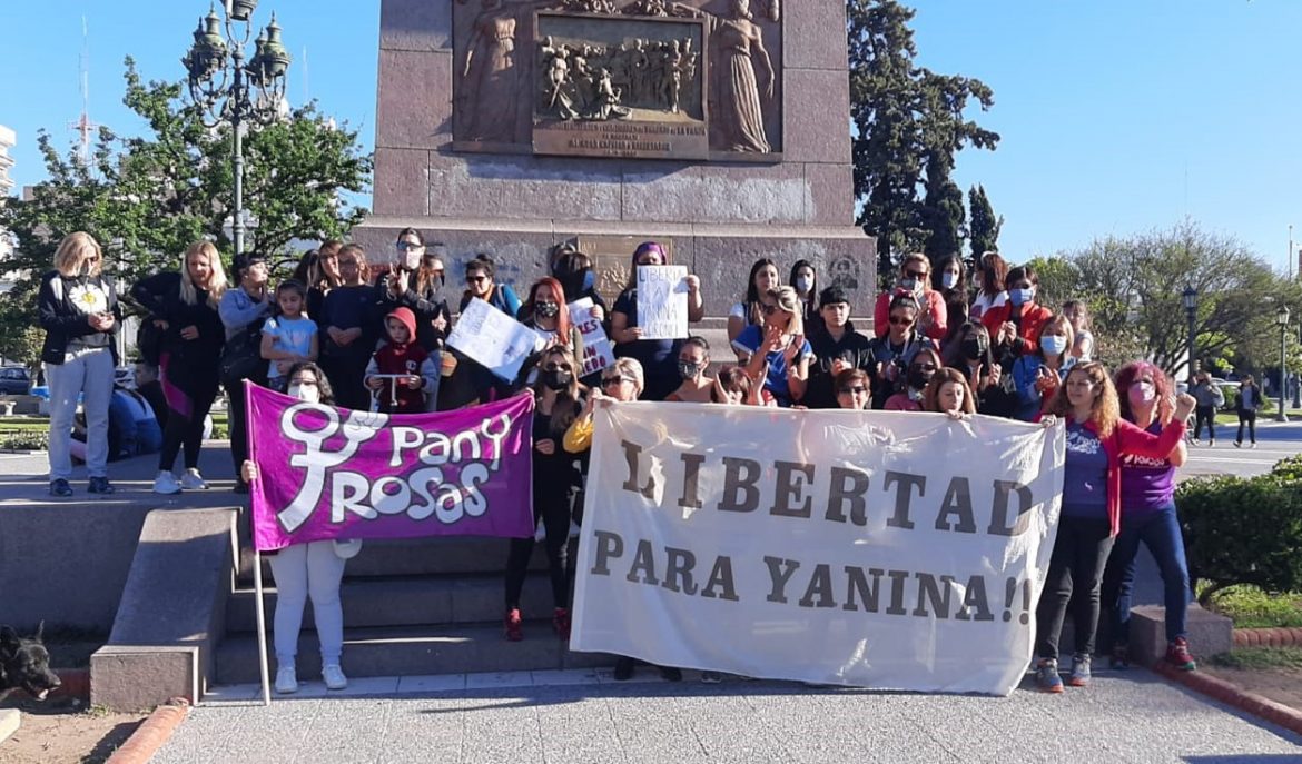 Movimiento de Mujeres reclama absolución de la mujer que va a juicio acusada de envenenar a su expareja
