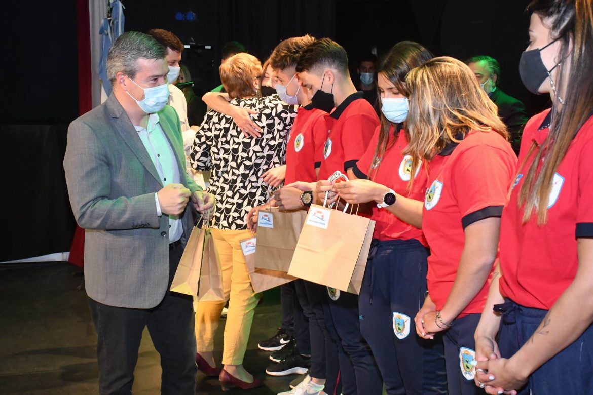 Guardavidas: 59 graduados de la Escuela en La Pampa