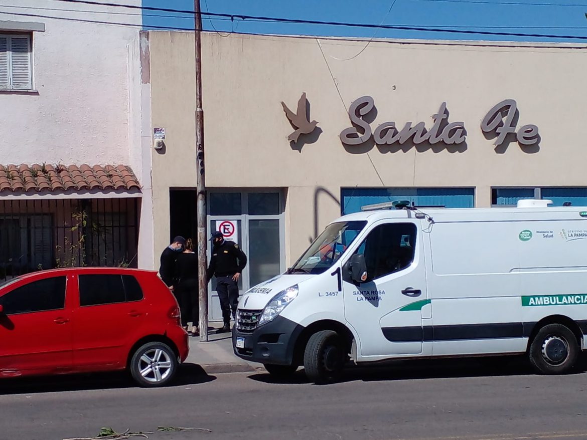 Asalto a la panadería Santa Fe: buscan individualizar a los autores mediante las cámaras