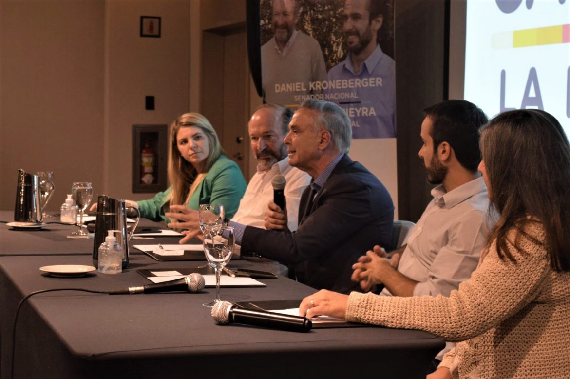 Pichetto, en La Pampa: respaldo a candidatos de JxC y pedido de “no jubilar” a Macri