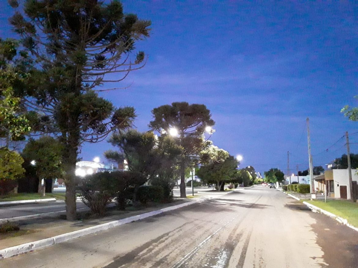 Alumbrado: municipio de Ataliva Roca y la CPE avanzaron en obras conjuntas